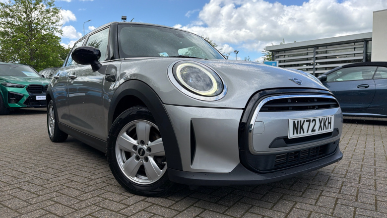 MINI Hatchback 1.5 Cooper Classic 5dr Auto Petrol Hatchback